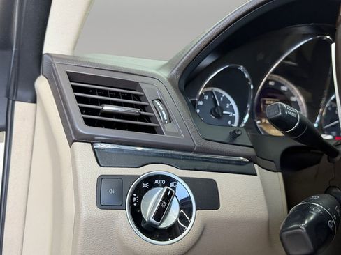 Used 2012 Mercedes-Benz E 550 Coupe image 21