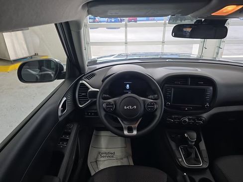 Certified 2025 Kia Soul LX w/ LX Technology Package image 12