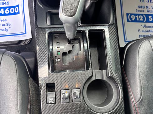 Used 2019 Toyota 4Runner TRD Off-Road Premium image 17