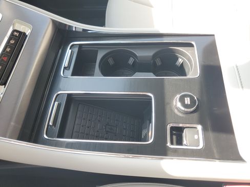 New 2027 Lincoln Aviator AWD image 22