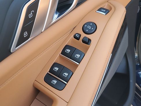 New 2026 BMW X5 xDrive40i w/ M Sport Package image 6