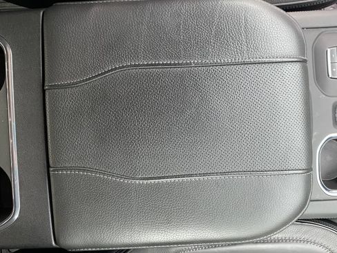 Used 2023 GMC Sierra 1500 Denali AWD/4WD image 23