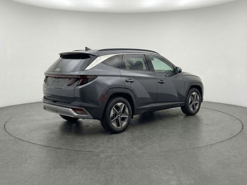Used 2025 Hyundai Tucson SEL AWD/4WD image 9