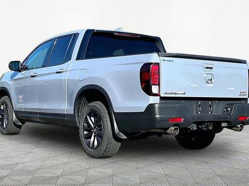 Used 2023 Honda Ridgeline Sport image 5