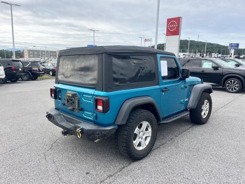 Used 2019 Jeep Wrangler Sport AWD/4WD image 7