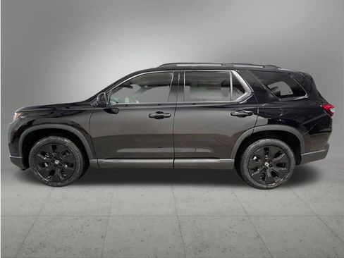 New 2026 Honda Pilot Black Edition image 2