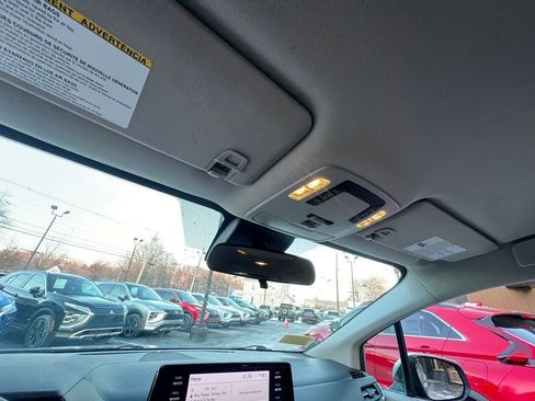 Used 2024 Toyota Sienna LE image 16