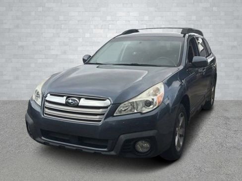 Used 2014 Subaru Outback 2.5i Premium image 3