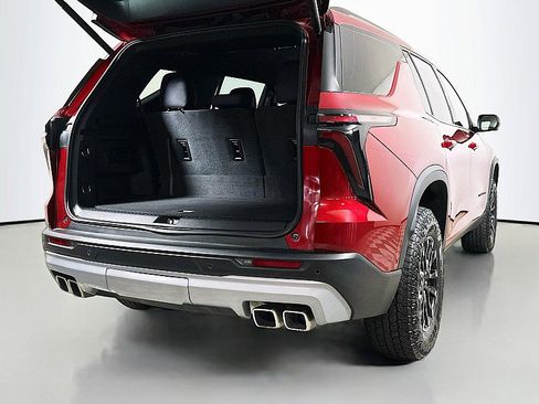 Used 2024 Chevrolet Traverse Z71 w/ Enhanced Driving Package image 24