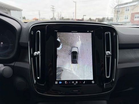 Certified 2023 Volvo C40 P8 Recharge Plus w/ Climate Package image 26