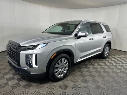 Certified 2025 Hyundai Palisade SEL image 24