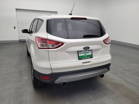 Used 2015 Ford Escape SE image 6