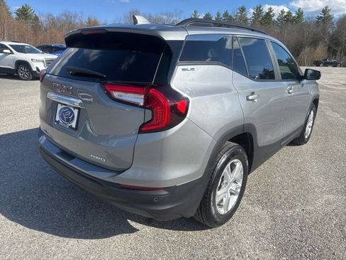 Used 2024 GMC Terrain SLE w/ Driver Convenience Package AWD/4WD image 6