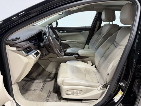 Used 2013 Cadillac XTS image 22