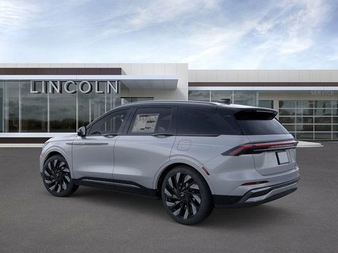New 2026 Lincoln Nautilus Reserve w/ Jet Appearance Package image 4