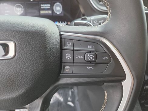 Used 2023 Jeep Grand Cherokee L Laredo RWD image 36