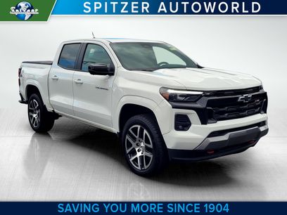 Used 2023 Chevrolet Colorado Z71 w/ Z71 Convenience Package 2