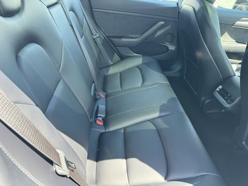 Used 2023 Tesla Model 3 Standard Range image 10