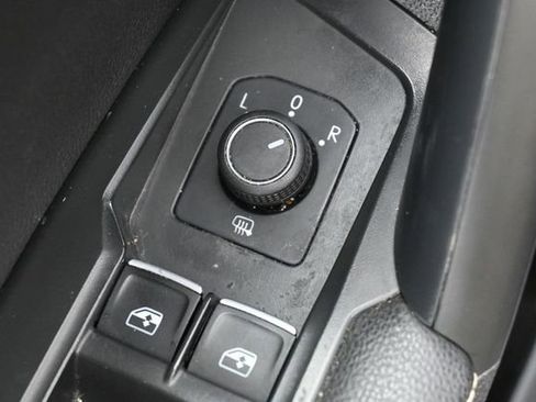 Used 2023 Volkswagen Tiguan SE R-Line FWD image 12