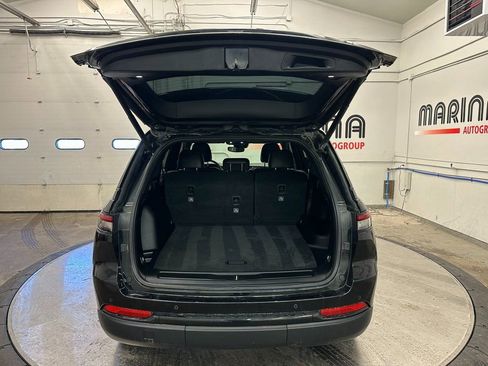 Certified 2023 Jeep Grand Cherokee Altitude image 17