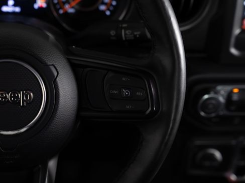 Used 2022 Jeep Gladiator Sport AWD/4WD image 29