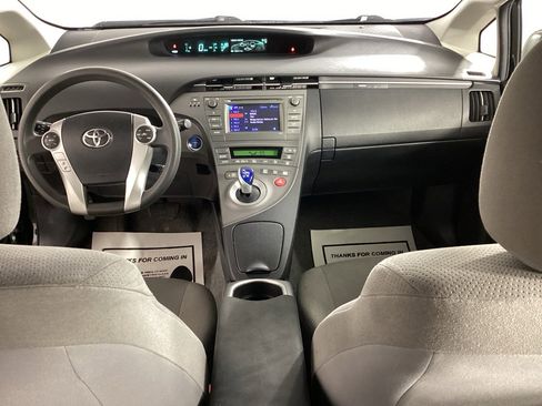 Used 2015 Toyota Prius Two image 16