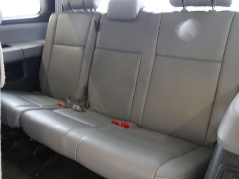 Used 2013 Toyota Sequoia SR5 AWD/4WD image 31