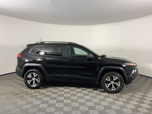 Used 2018 Jeep Cherokee Trailhawk w/ Quick Order Package 27L image 2