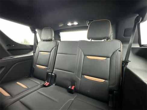 Used 2021 GMC Yukon AT4 image 18