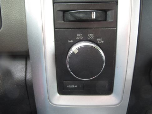 Used 2012 RAM 1500 Big Horn image 24