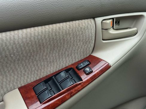 Used 2007 Toyota Corolla LE w/ Audio Value Pkg image 31