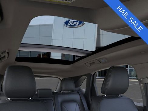 New 2026 Ford Escape SE w/ PHEV Premium Package FWD image 22