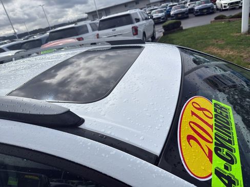 Used 2018 Toyota RAV4 XLE w/ Plus Extra Value Package image 4