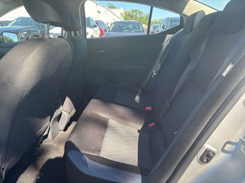 Used 2025 Nissan Versa SV FWD image 21