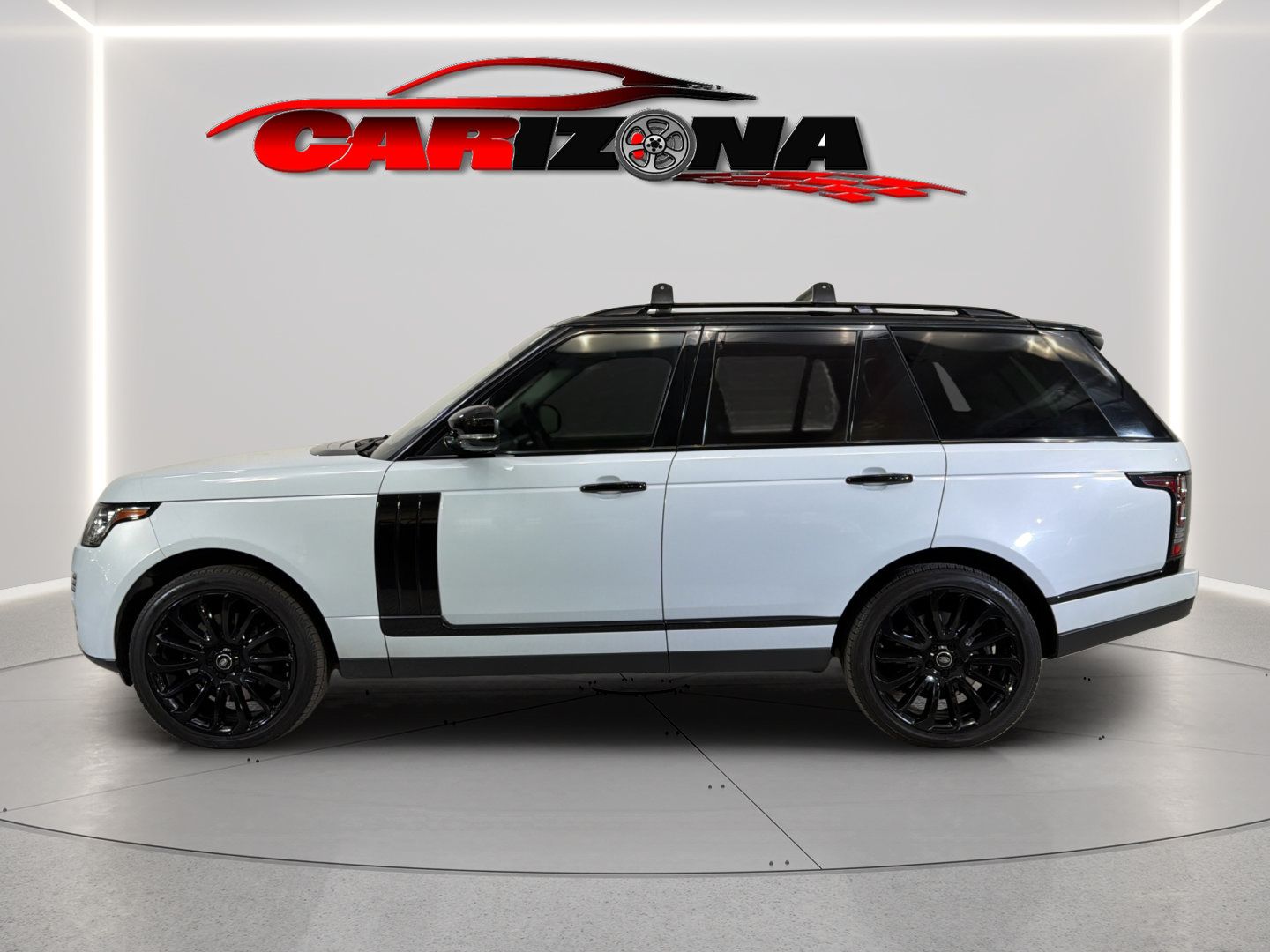 Used 2017 Land Rover Range Rover Supercharged AWD/4WD image 11