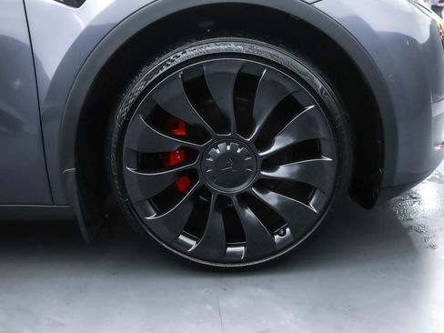 Used 2022 Tesla Model Y Performance image 29