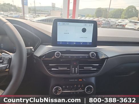 Used 2023 Ford Escape Active AWD/4WD image 17