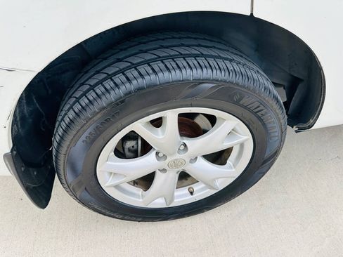 Used 2008 Nissan Rogue S AWD/4WD image 29