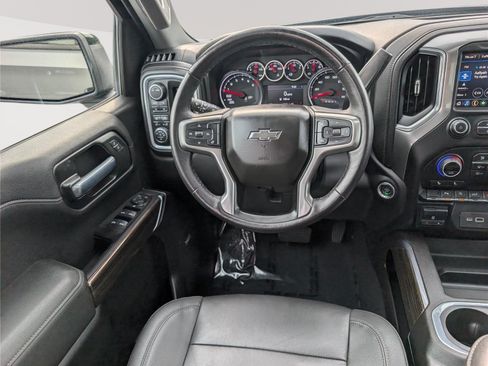Used 2021 Chevrolet Silverado 1500 LT Trail Boss w/ Convenience Package II AWD/4WD image 17