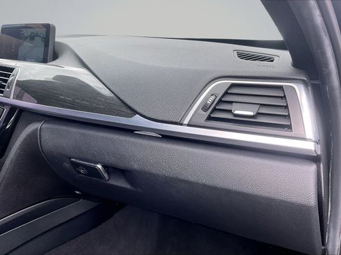 Used 2017 BMW 330i Sedan RWD image 17