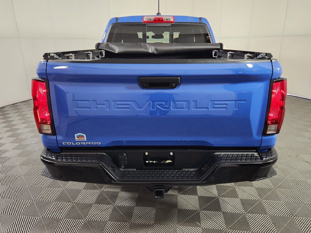 Used 2025 Chevrolet Colorado Trail Boss AWD/4WD image 6