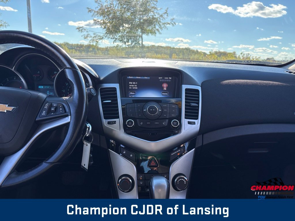 Used 2014 Chevrolet Cruze LT FWD image 3