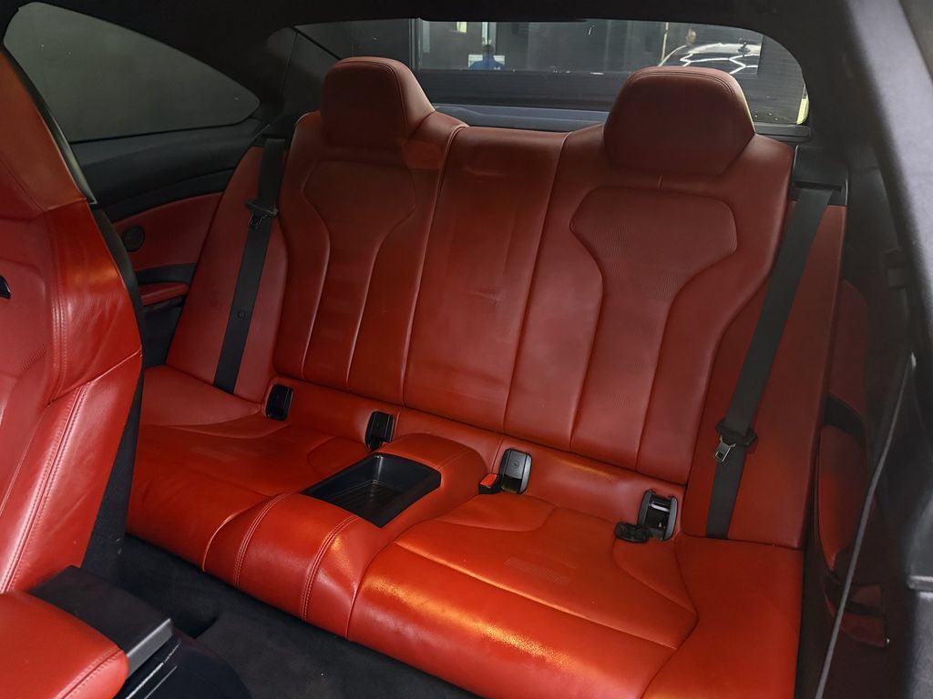 Used 2018 BMW M4 Coupe RWD image 17