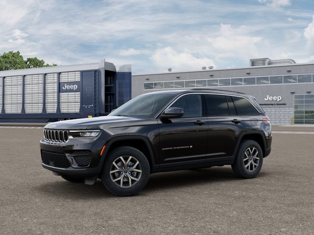 New 2027 Jeep Grand Cherokee Laredo RWD image 2
