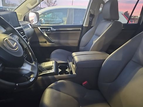 Certified 2023 Lexus GX 460 Luxury w/ Sport Design Package image 6
