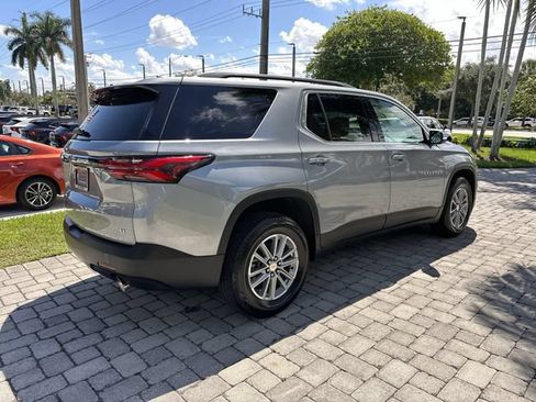 Used 2023 Chevrolet Traverse LT FWD image 38