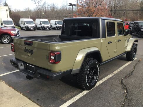 New 2026 Jeep Gladiator Sport image 7