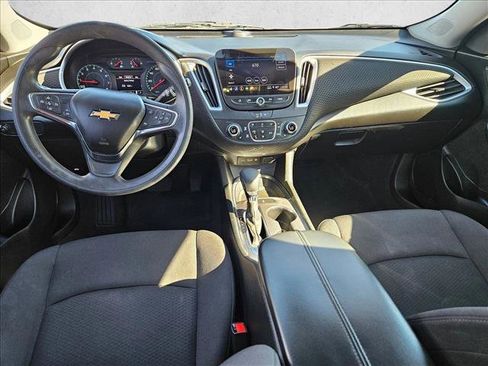 Used 2023 Chevrolet Malibu LT image 16