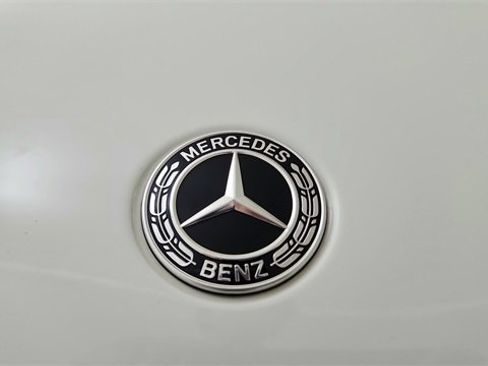 Used 2023 Mercedes-Benz EQE 500 4MATIC SUV w/ Exclusive Trim Package image 16