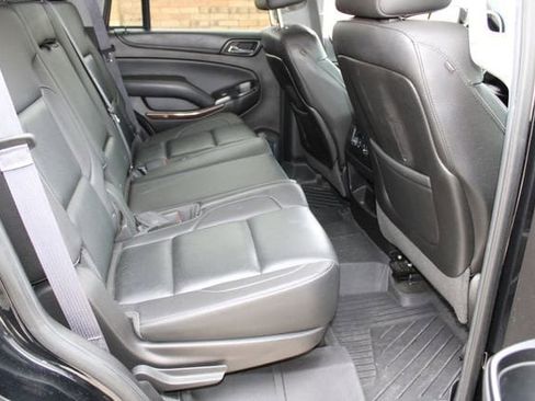 Used 2016 GMC Yukon SLT w/ HD Trailering Package image 18